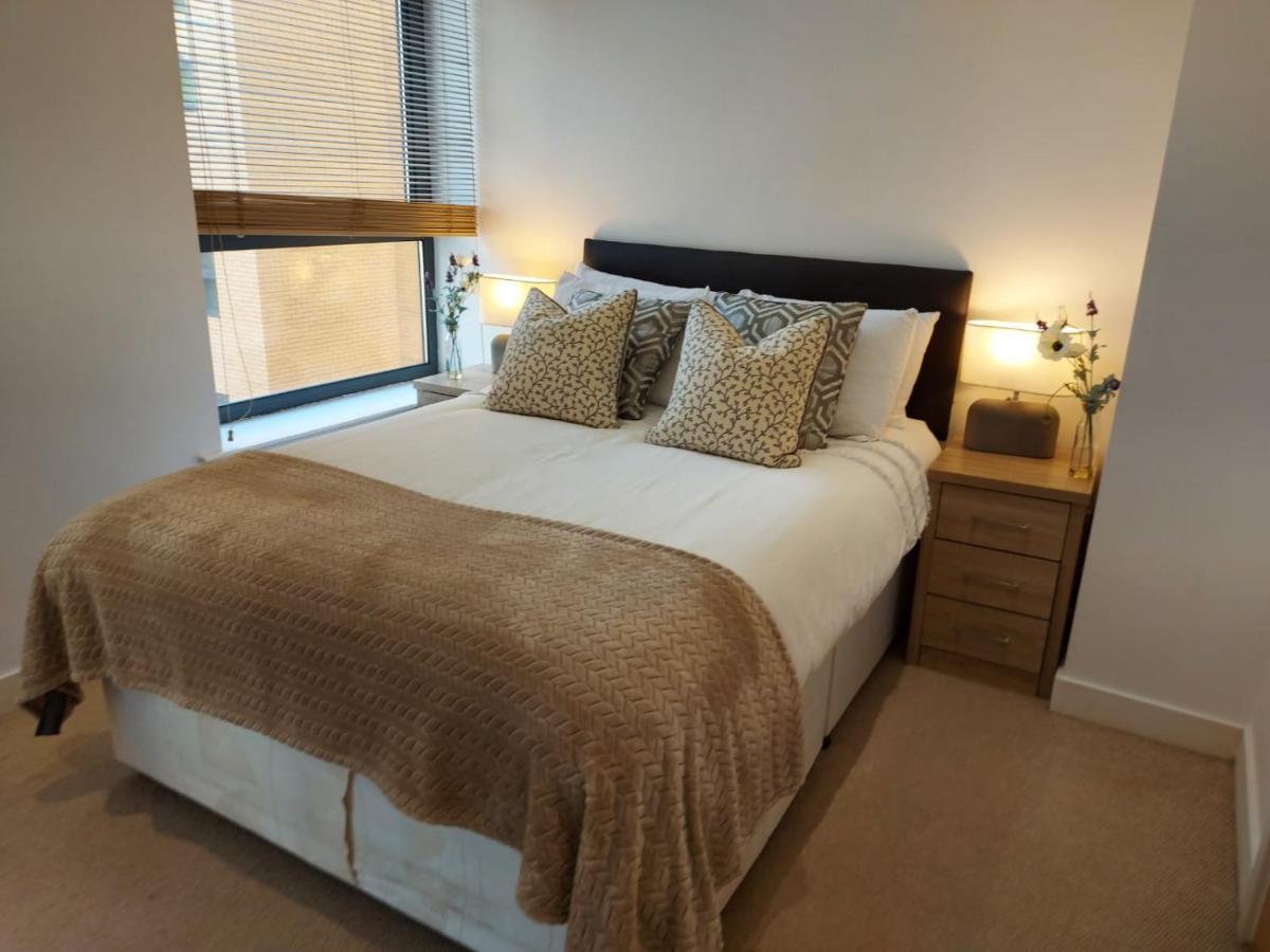 City 2 Bed, 2 Bath, Free Parking & Wifi Sheffield Exterior photo