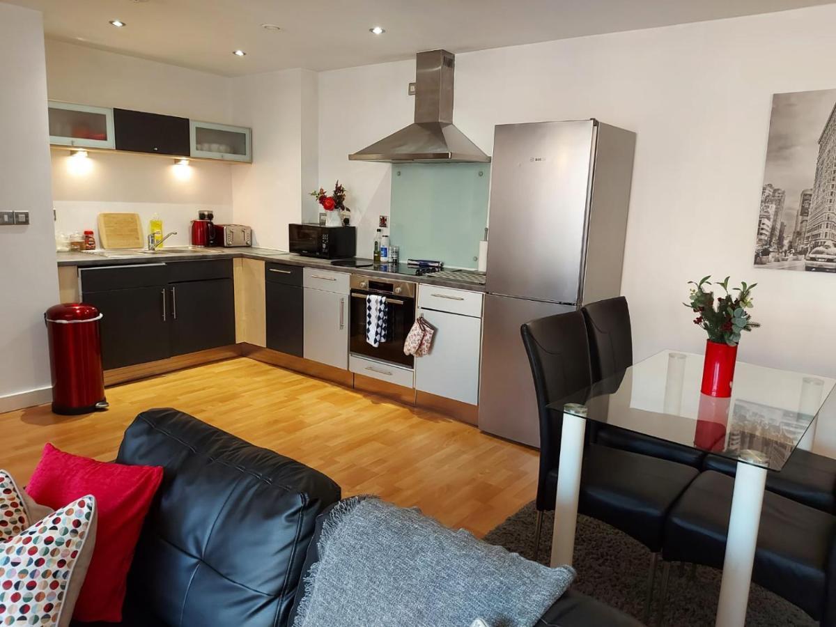 City 2 Bed, 2 Bath, Free Parking & Wifi Sheffield Exterior photo